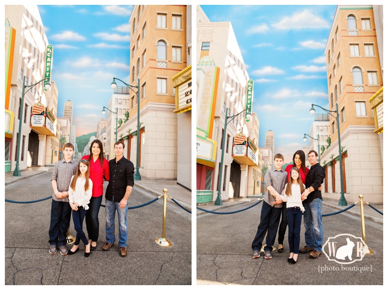 Disneyland Family photos, disneyland family photographer, family photos at Disneyland