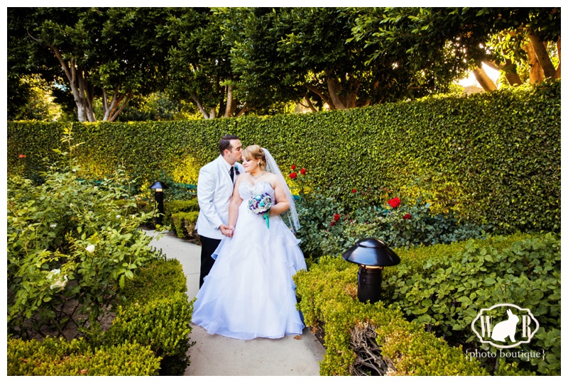 rose court garden wedding photos
