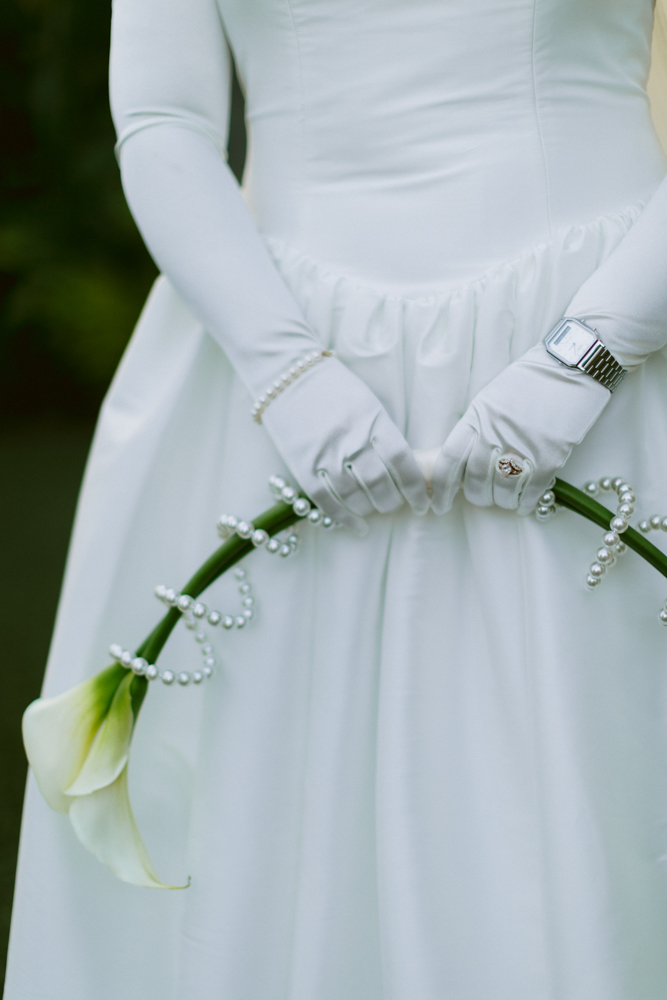 Stylish wedding portraits on the Adventure Lawn at the Disneyland Hotel